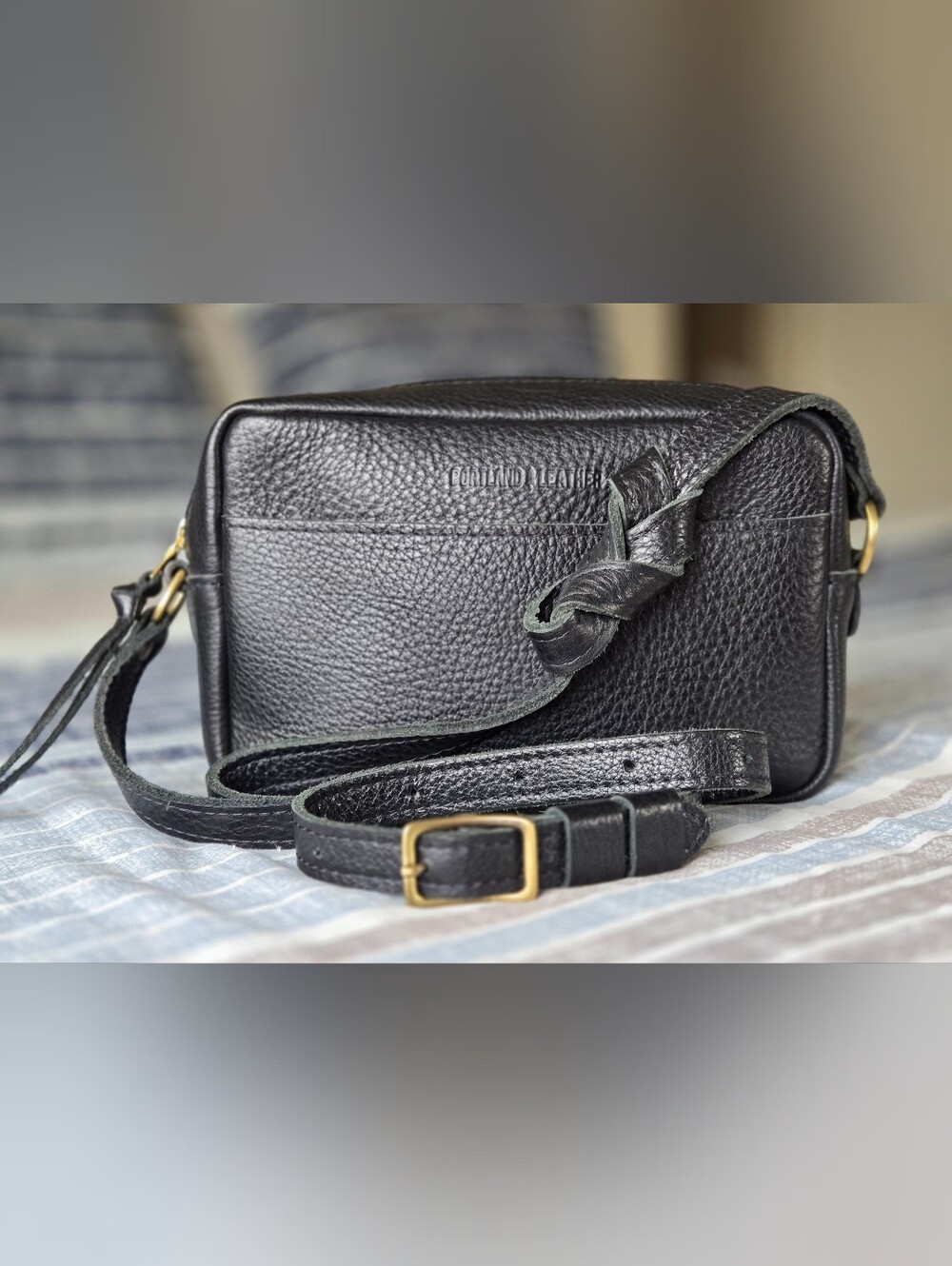 Portland Leather Black Pebbled Leather Large Camera Bag